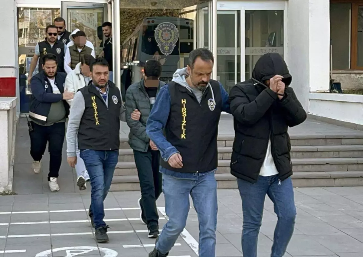 15 Şüpheli Dolandırıcılıktan Yakalandı