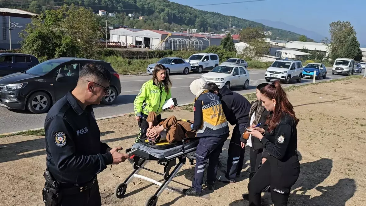 Sakarya\'da Kaza: 1 Yaralı, Şoför Ehliyetsiz