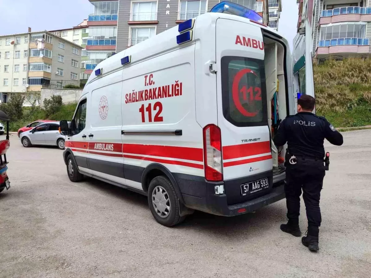 Sinop\'ta Trafik Kazası: 2 Yaralı