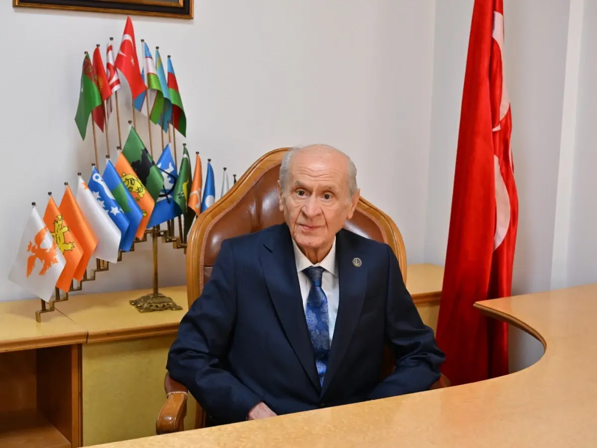 Bahçeli\'den Silahların Teslimi Çağrısı