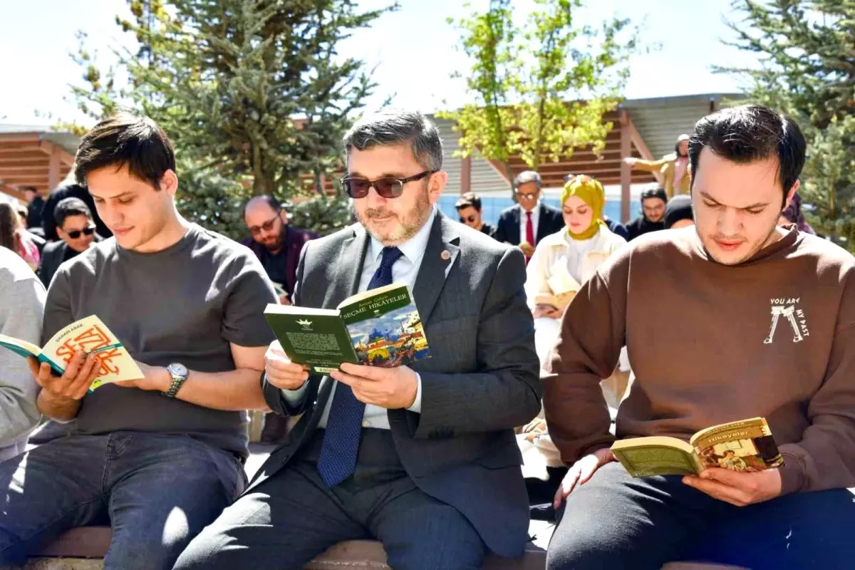 BŞEÜ\'de Kütüphane Haftası Etkinliği
