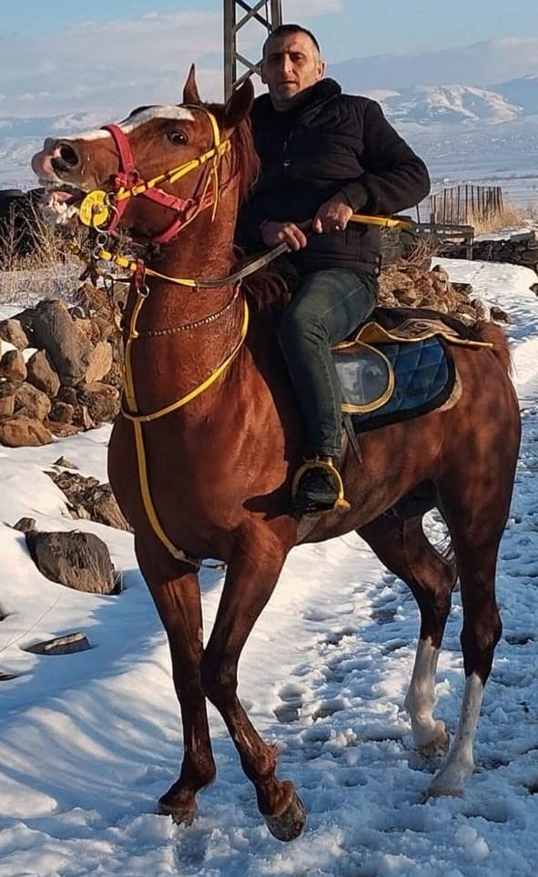 Ciritçi Adem Geyik, Müsabaka Sırasında Kalp Krizi Geçirerek Hayatını Kaybetti