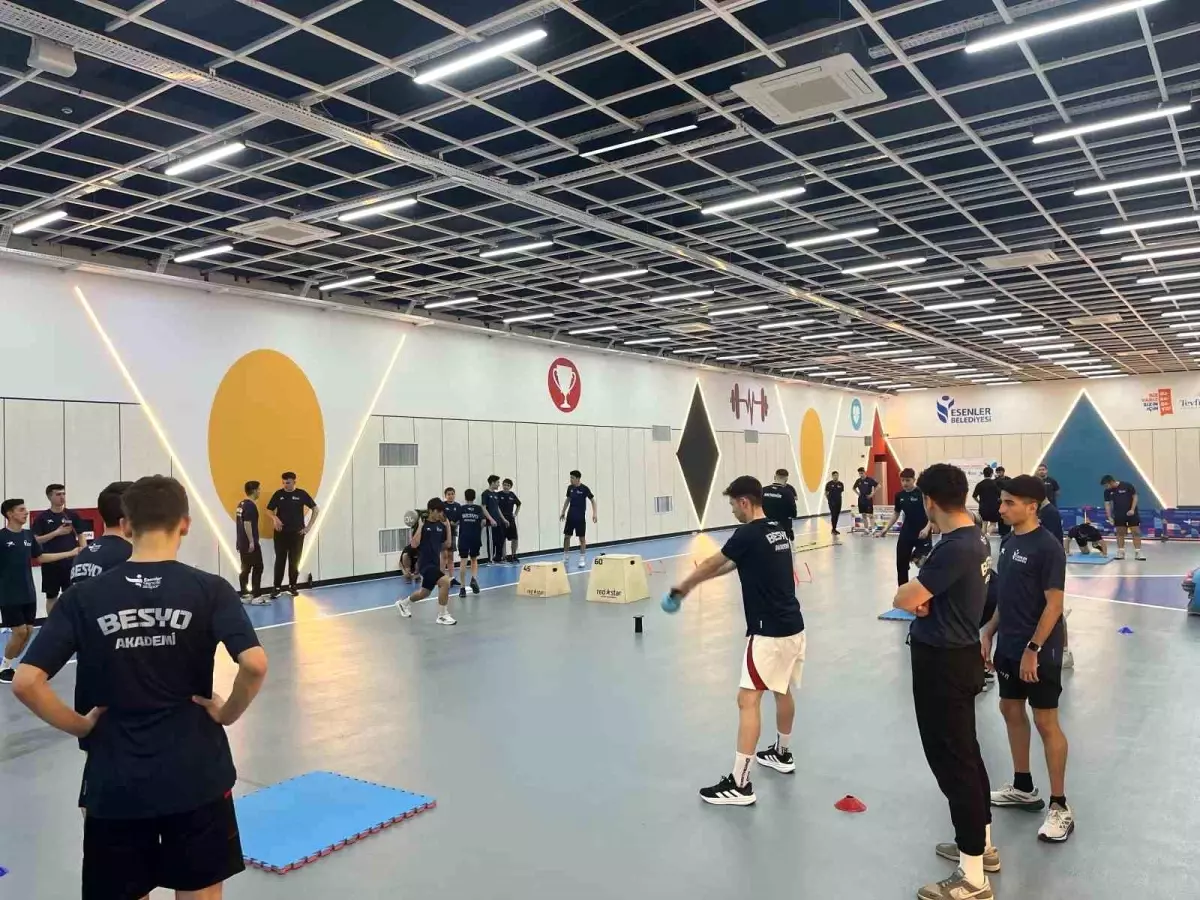 Esenler Belediyesi\'nden Genç Sporculara Destek: Yeni Spor Merkezleri Açılıyor