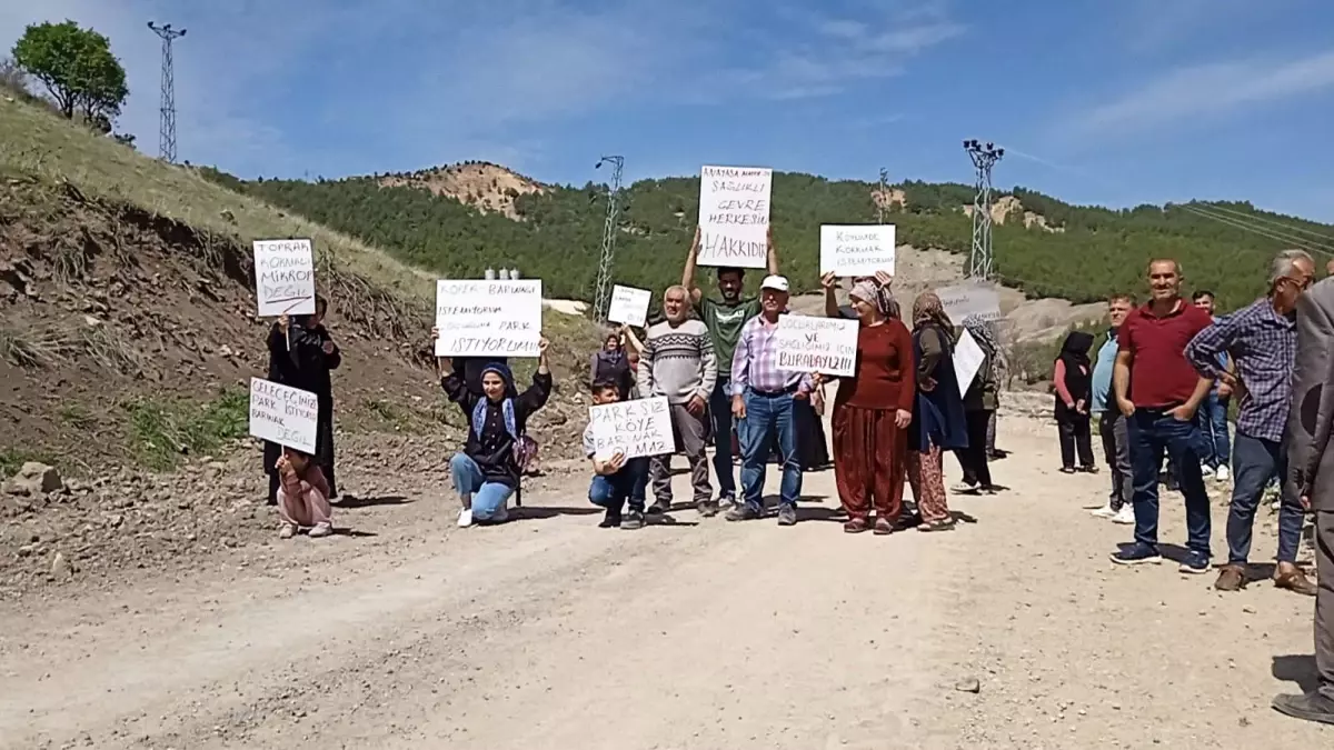 Ozan Köyü Sakinleri, Hayvan Barınağına Tepki Gösterdi