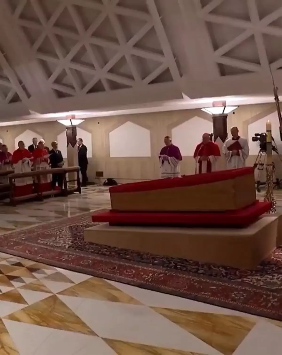 Papa Franciscus\'un İlk Görüntüleri Paylaşıldı