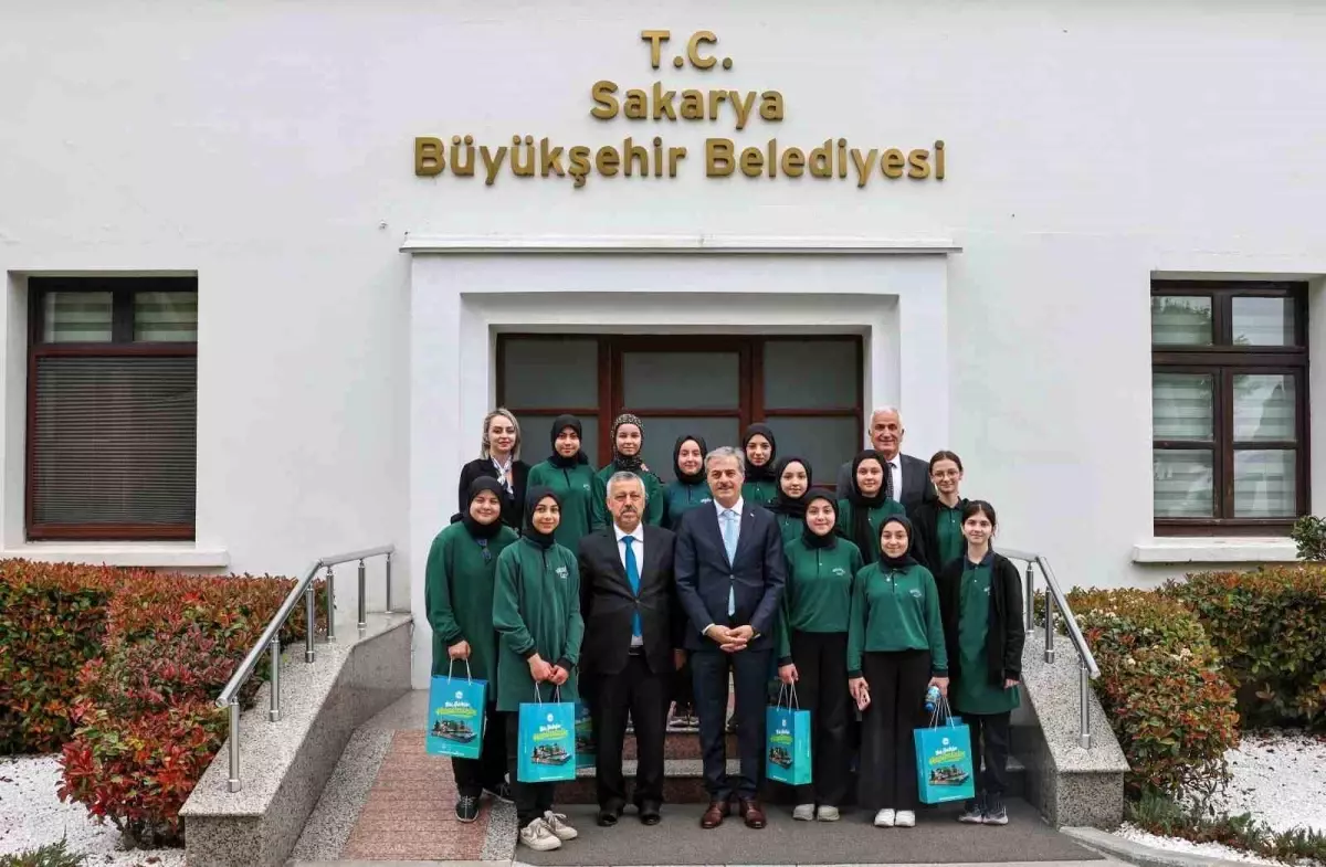 Yusuf Alemdar\'ın başkanlık koltuğuna Zeynep geçit: "Yarının geleceği bizim elimizde"