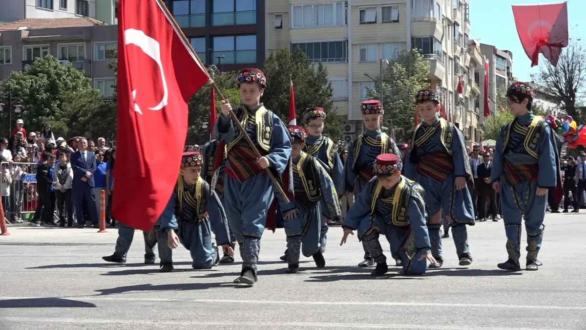 Kırklareli\'nde Coşkulu 23 Nisan Kutlaması
