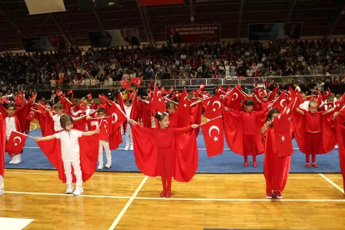 Balıkesir\'de 23 Nisan Coşkuyla Kutlandı