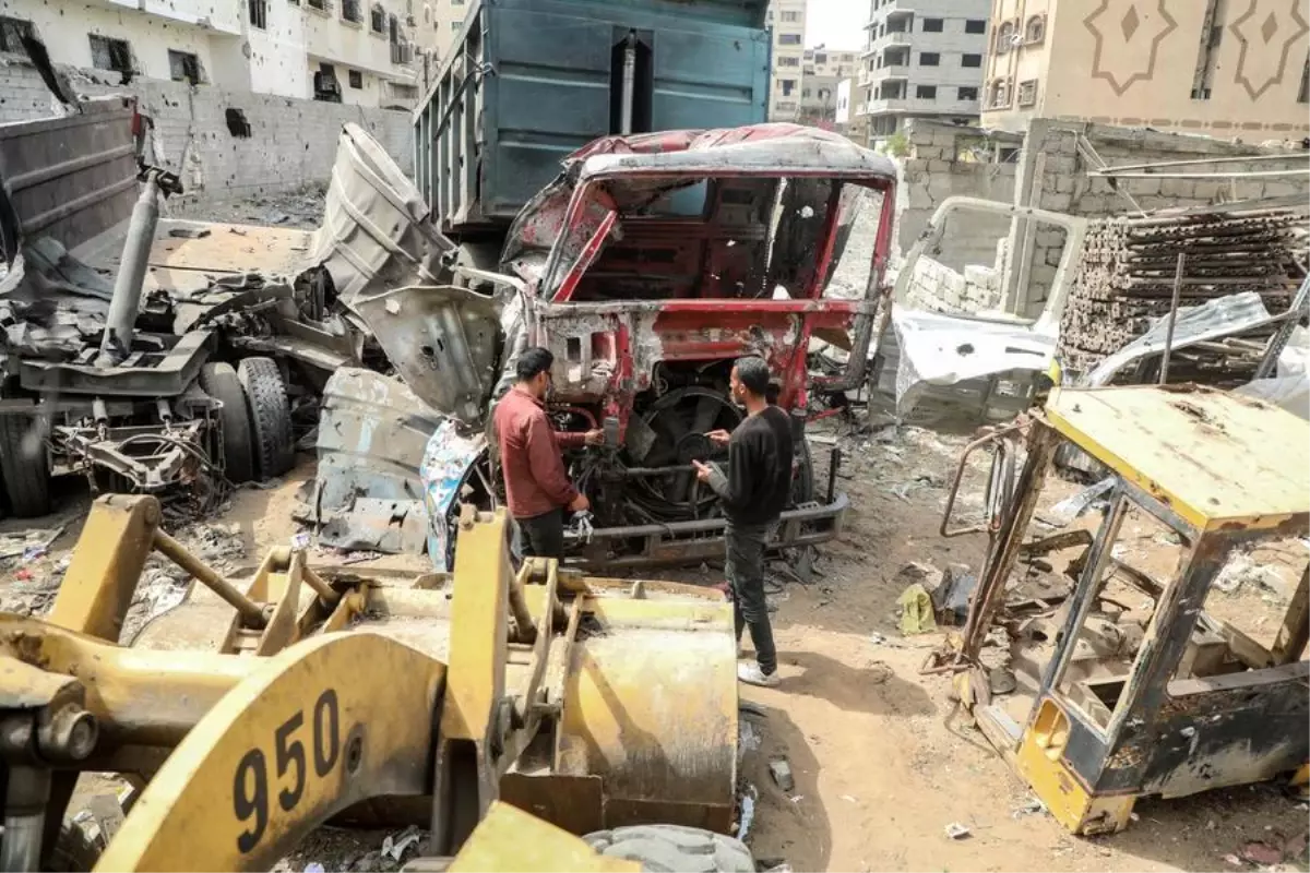 Gazze\'de İsrail Saldırıları: 25 Ölü