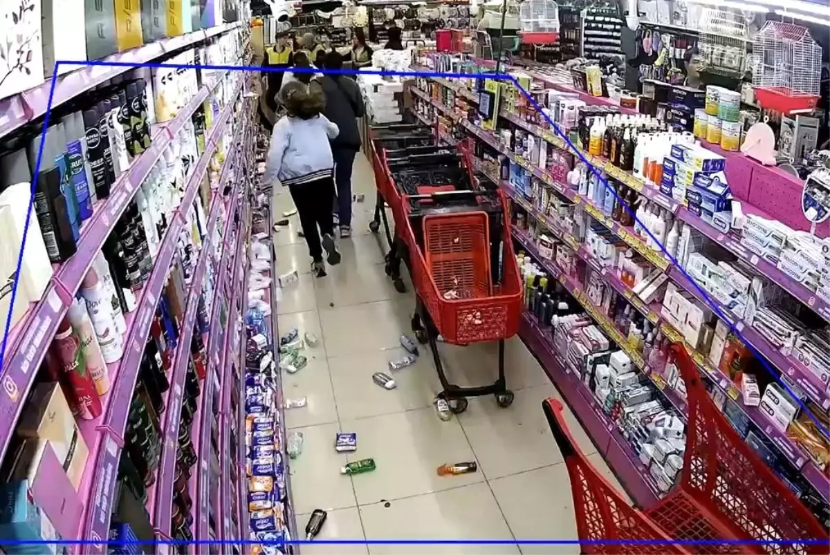 Avcılar\'da Deprem Panik Yarattı