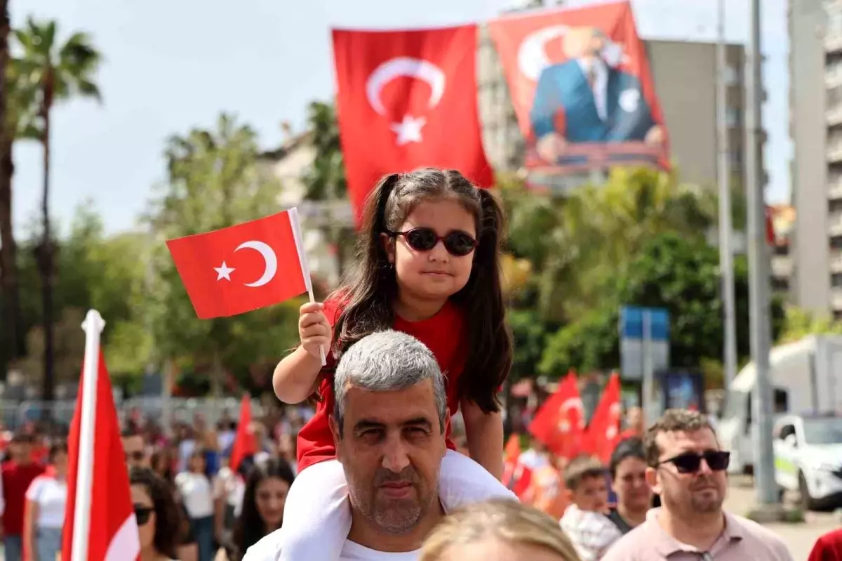Adana\'da 23 Nisan Coşkusu