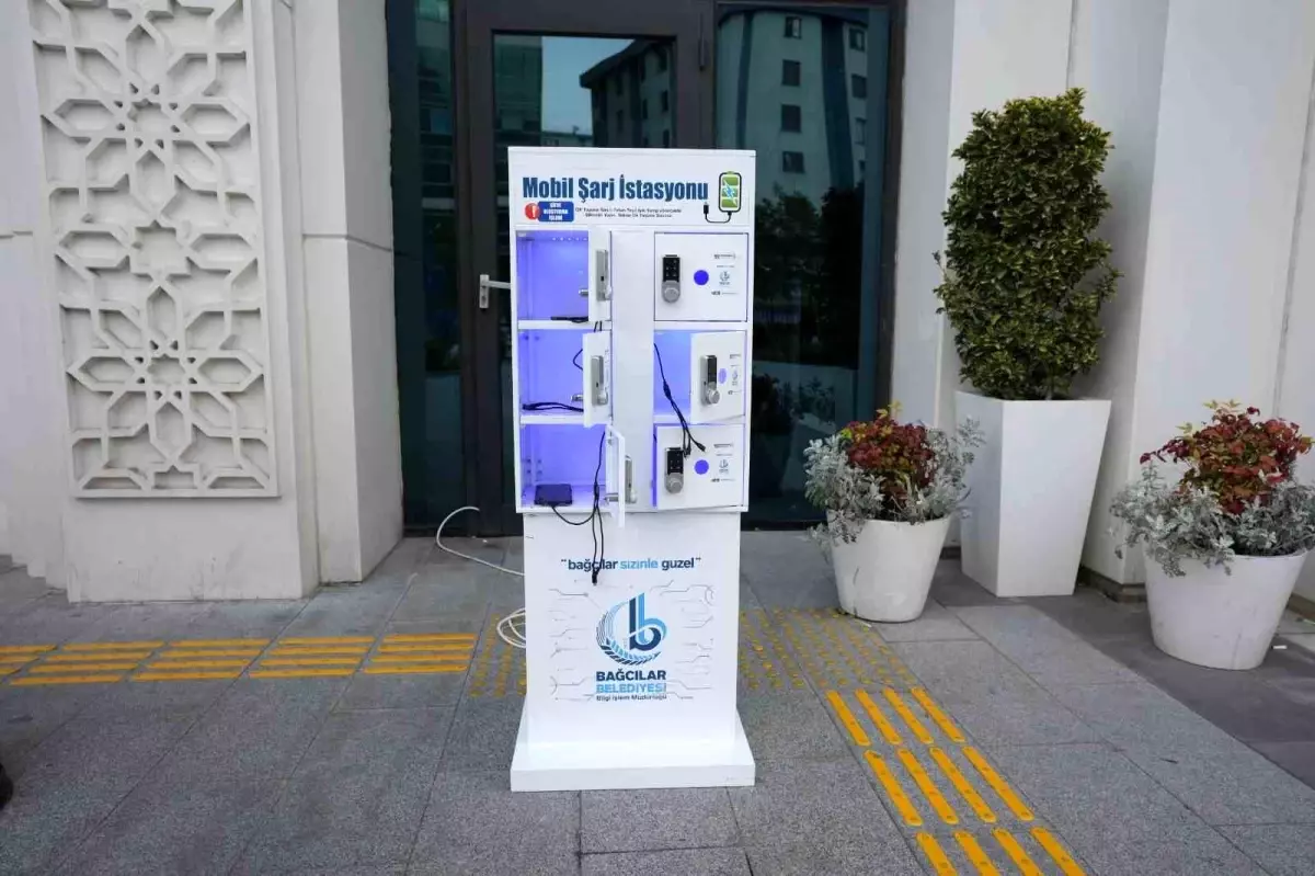 İstanbul\'da Deprem Sonrası Bağcılar\'da Acil Önlemler Alındı