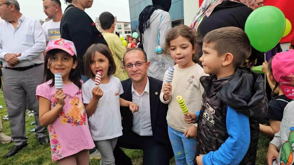 Kuyucak\'ta 23 Nisan Çocuk Bayramı Coşkuyla Kutlandı