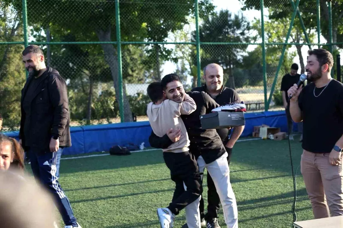 Bayraklı\'da 23 Nisan, sporla taçlandı