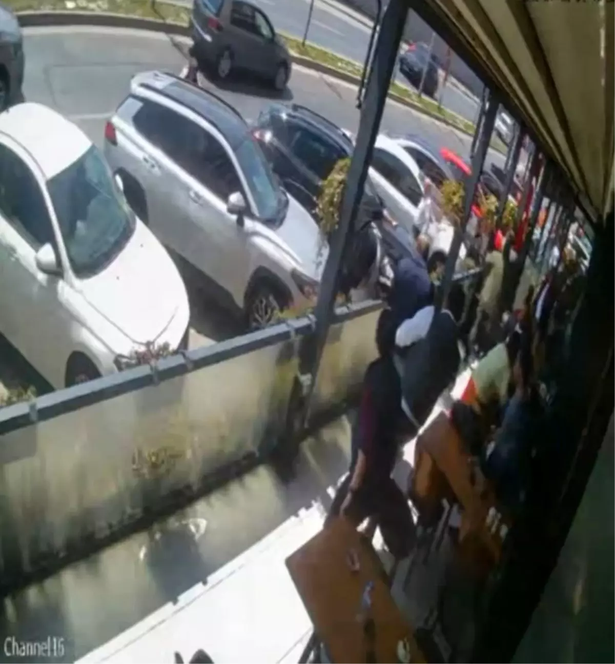 Beylikdüzü\'ndeki Restoran Panic Anları