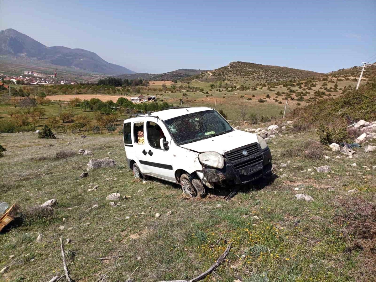 Bilecik\'te Trafik Kazası: 2 Yaralı