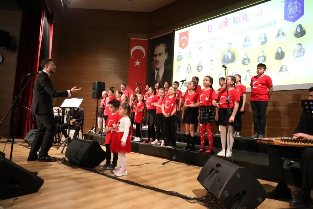 Melikgazi Belediyesi\'nden 23 Nisan\'a Özel Türk Sanat Müziği Konseri