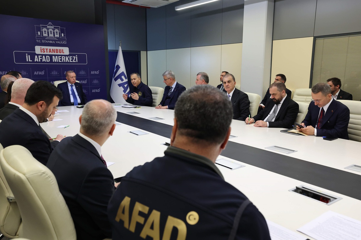 Cumhurbaşkanı Erdoğan, AFAD binasına geldi