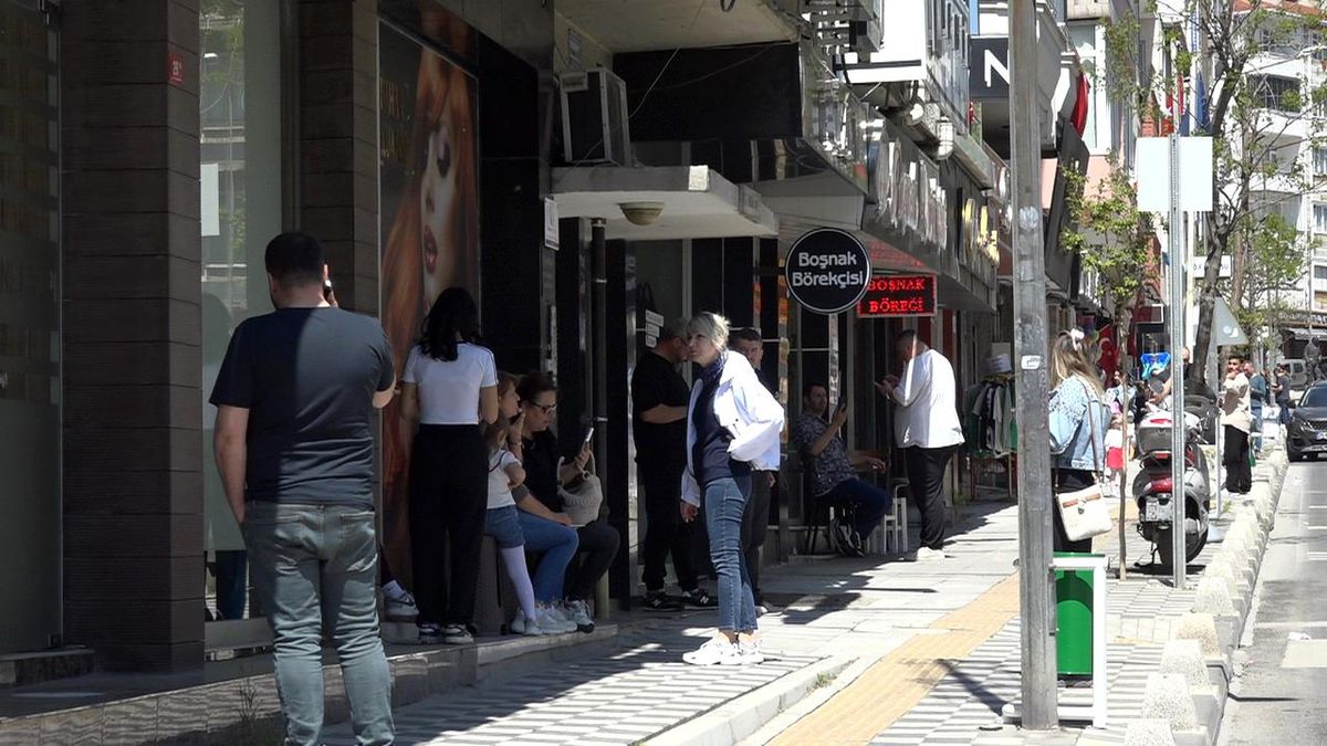 Marmara Denizi\'nde 6.2 Büyüklüğünde Deprem