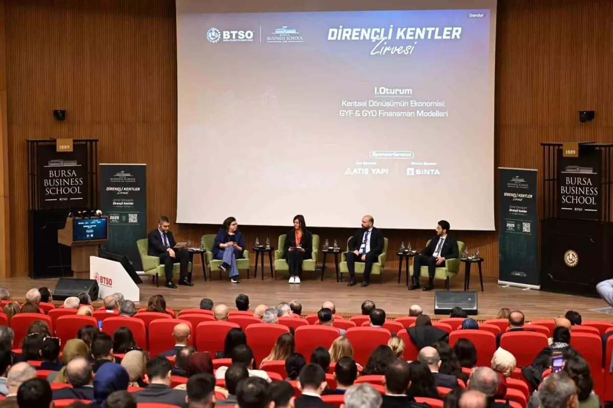 Dirençli Kentler Zirvesi\'nde başkanlar uyardı dakikalar sonra deprem oldu