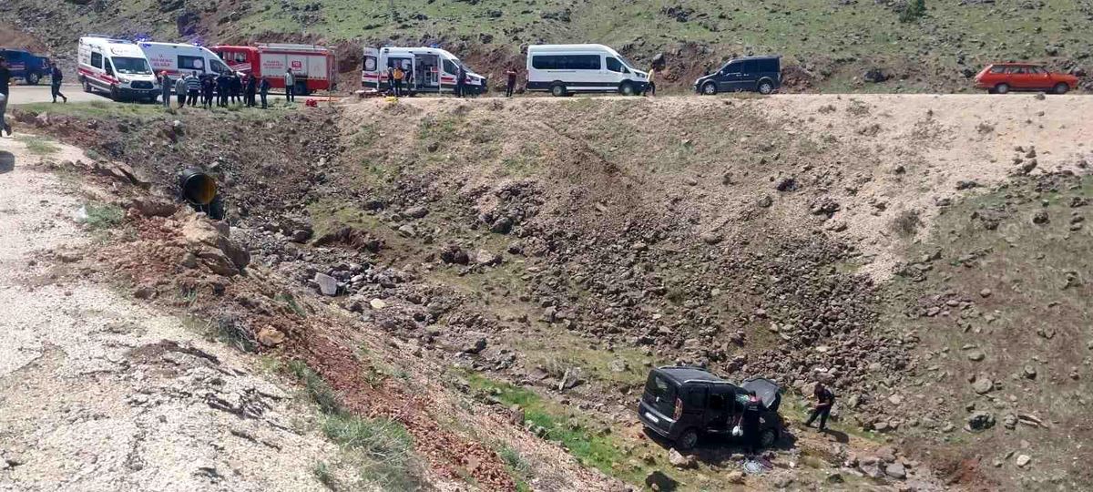 Elazığ\'da Trafik Kazası: 5 Yaralı