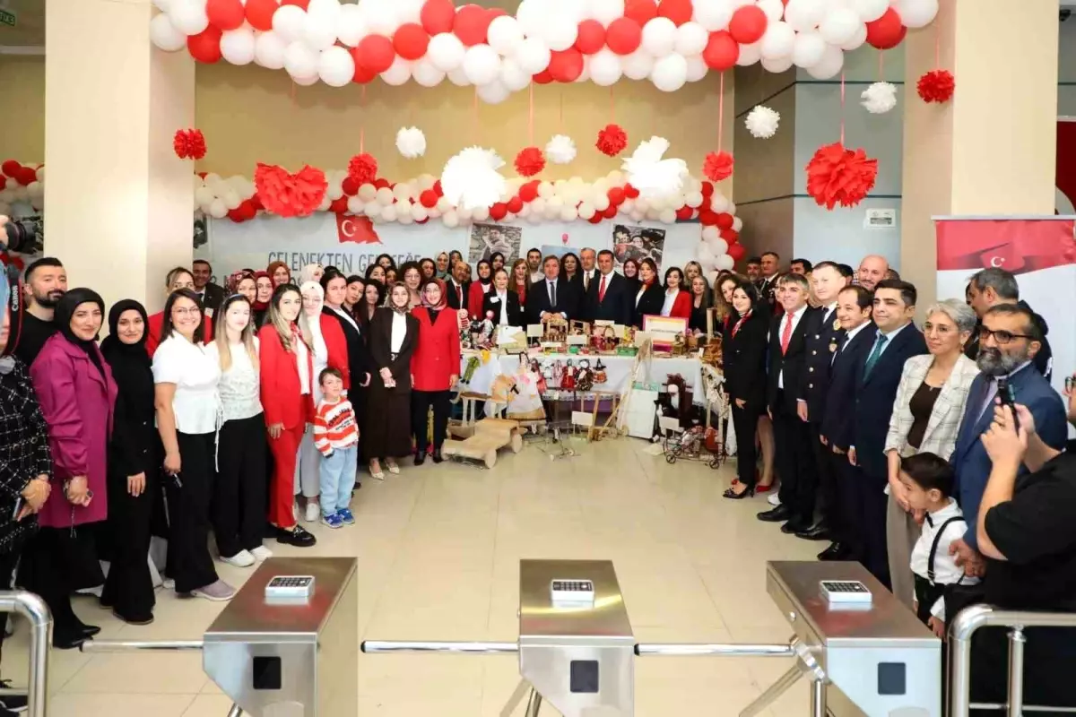 23 Nisan Nostaljik Oyuncak Sergisi Açıldı