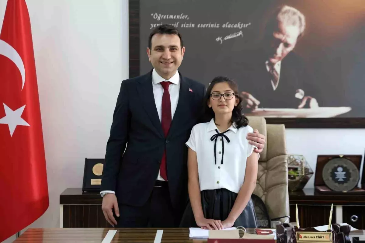 Elif, Milli Eğitim Koltuğunda