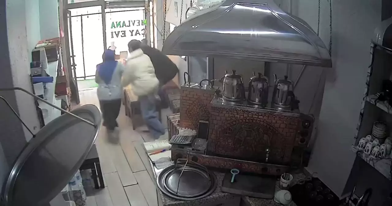 İstanbul\'da 6.2 Büyüklüğünde Deprem