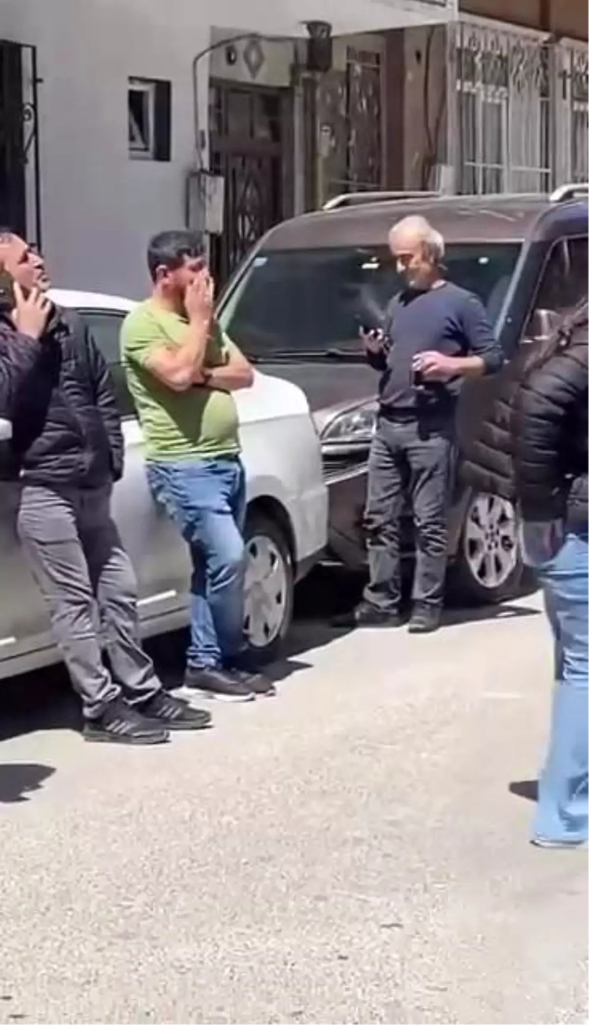 İstanbul\'da Deprem Panik Yarattı