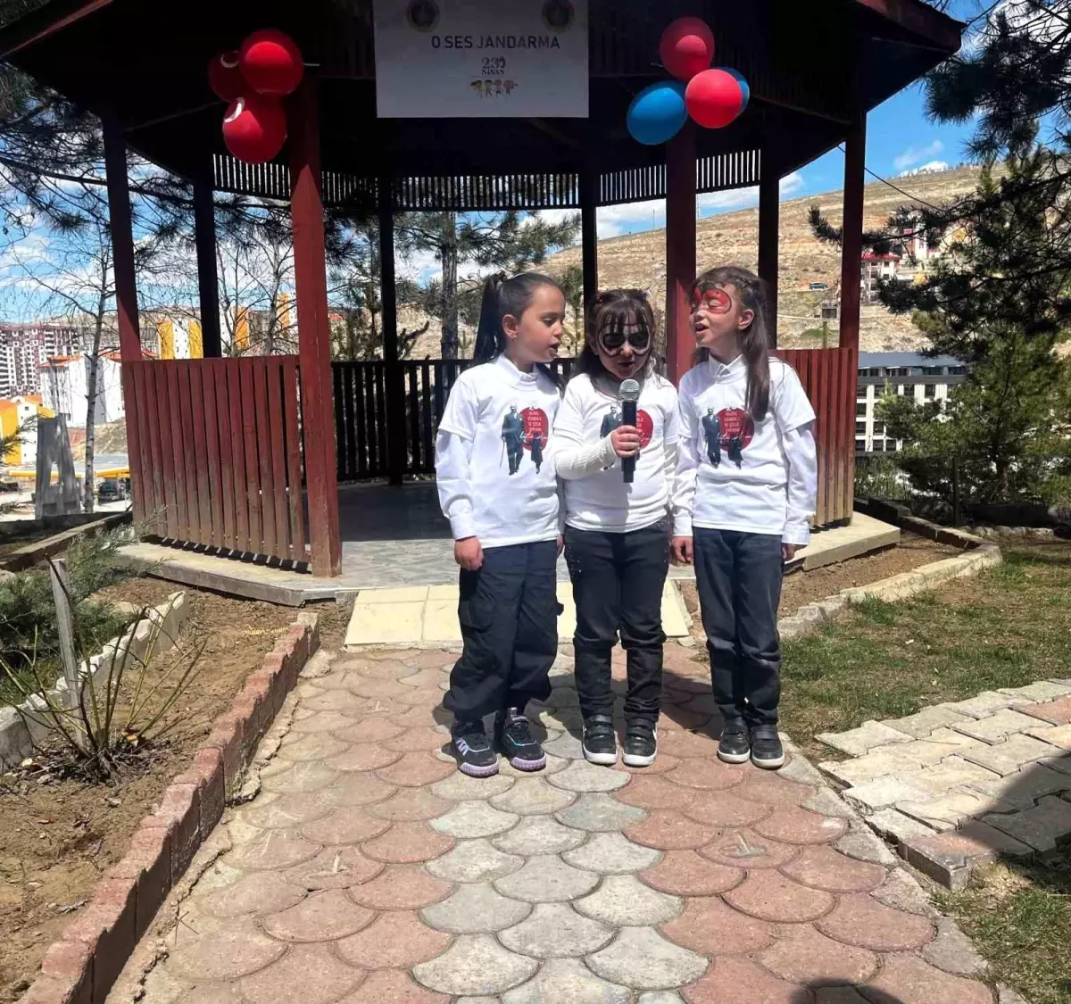 Bayburt\'ta Çocuk Bayramı coşkusu