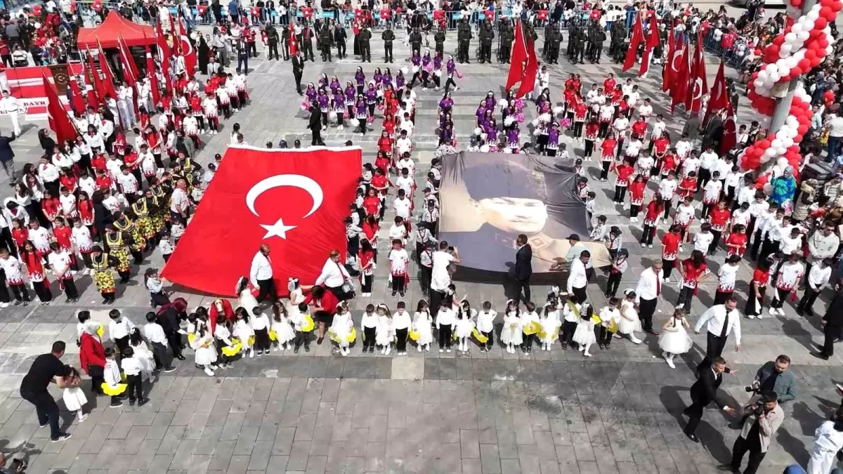 Kırıkkale\'de 23 Nisan Ulusal Egemenlik ve Çocuk Bayramı Coşkuyla Kutlandı