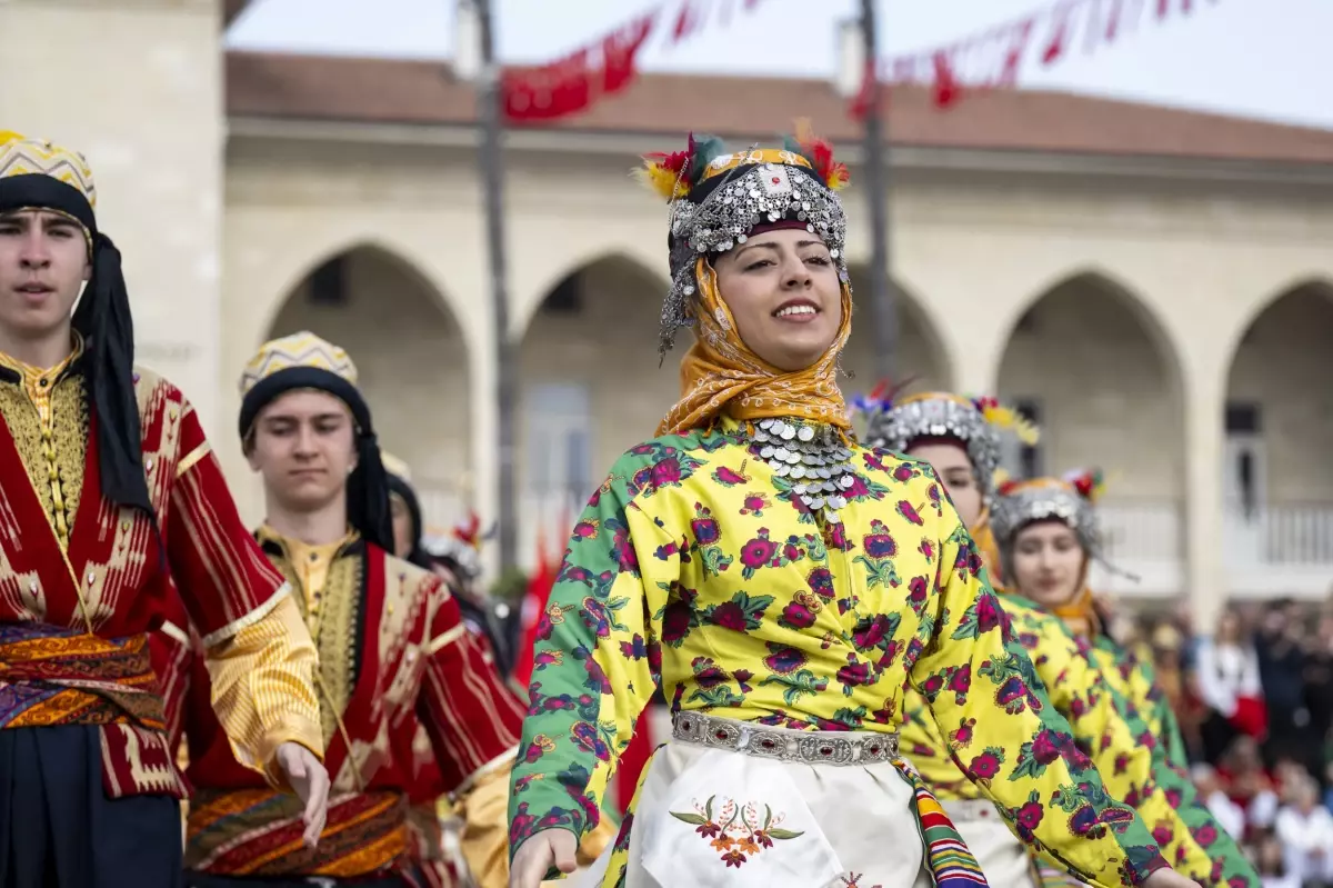 23 Nisan Coşkuyla Kutlandı