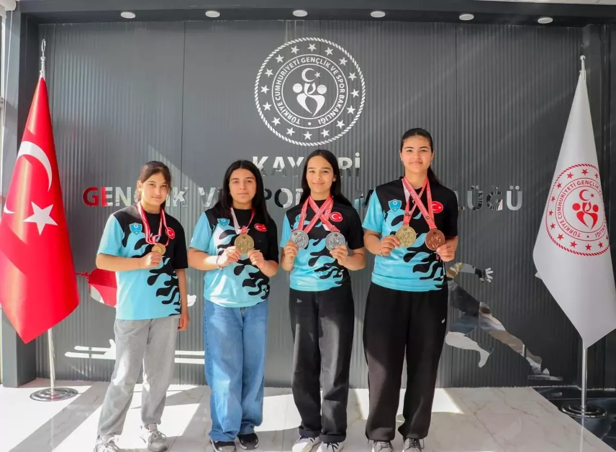 Ertuğrul Tacir Oğulları\'ndan Ziyaret