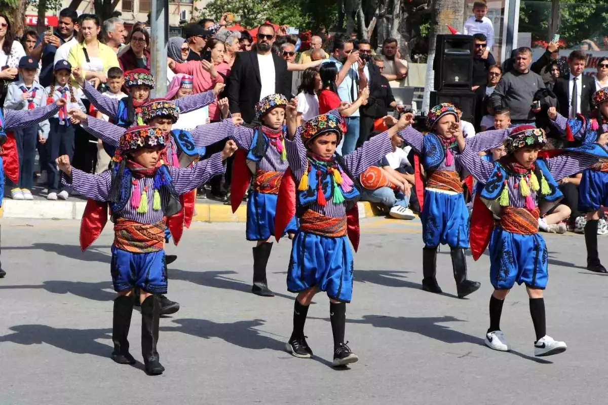 TBMM\'nin 105. Yıldönümü ve 23 Nisan Bayramı Söke\'de Coşkuyla Kutlandı