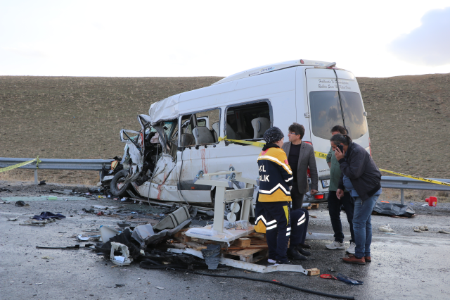 Van'daki katliam gibi kazada yürek yakan detay