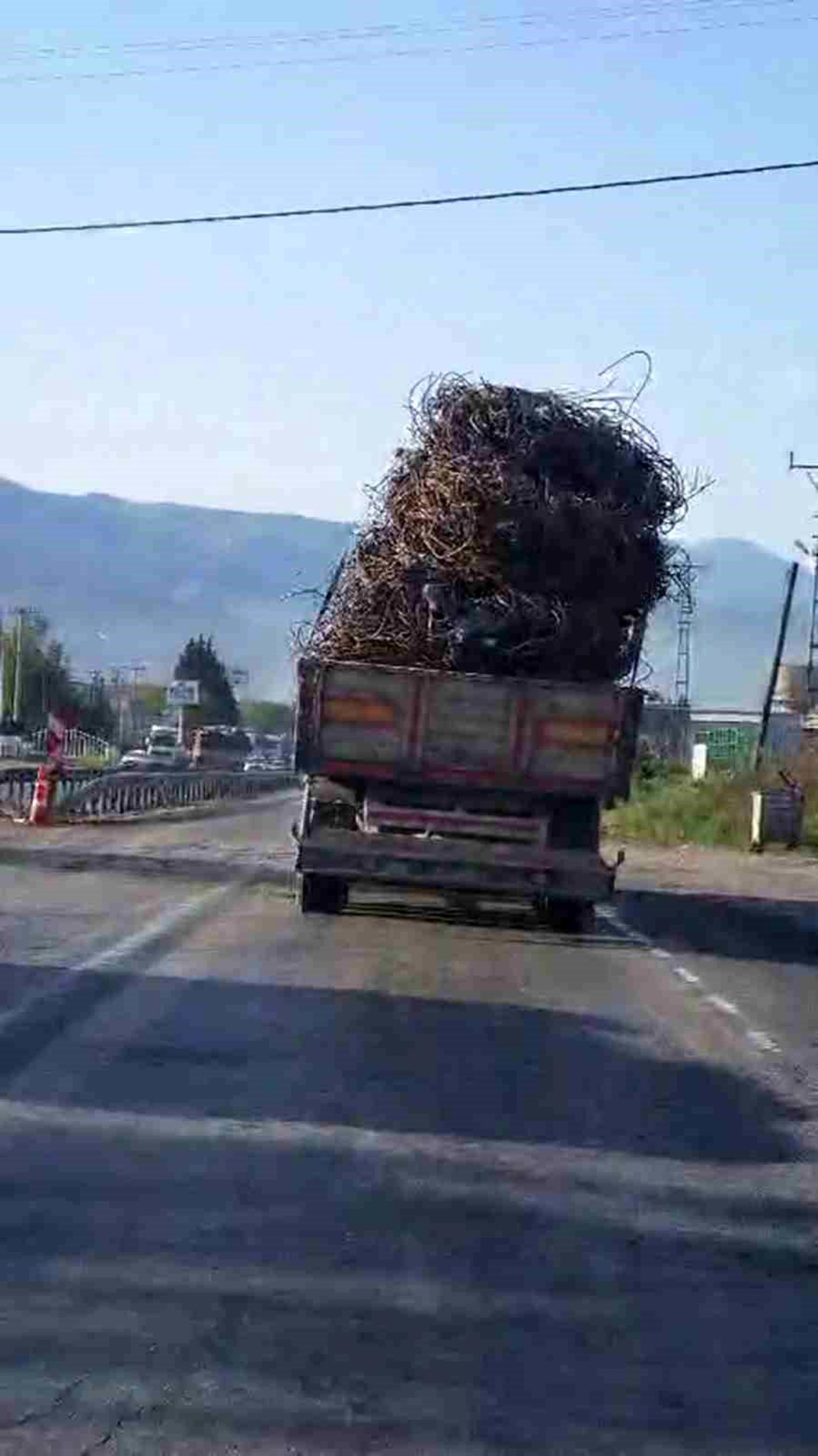 Hatay\'da Hurda Yüklü Tır Sürücüsüne Ceza