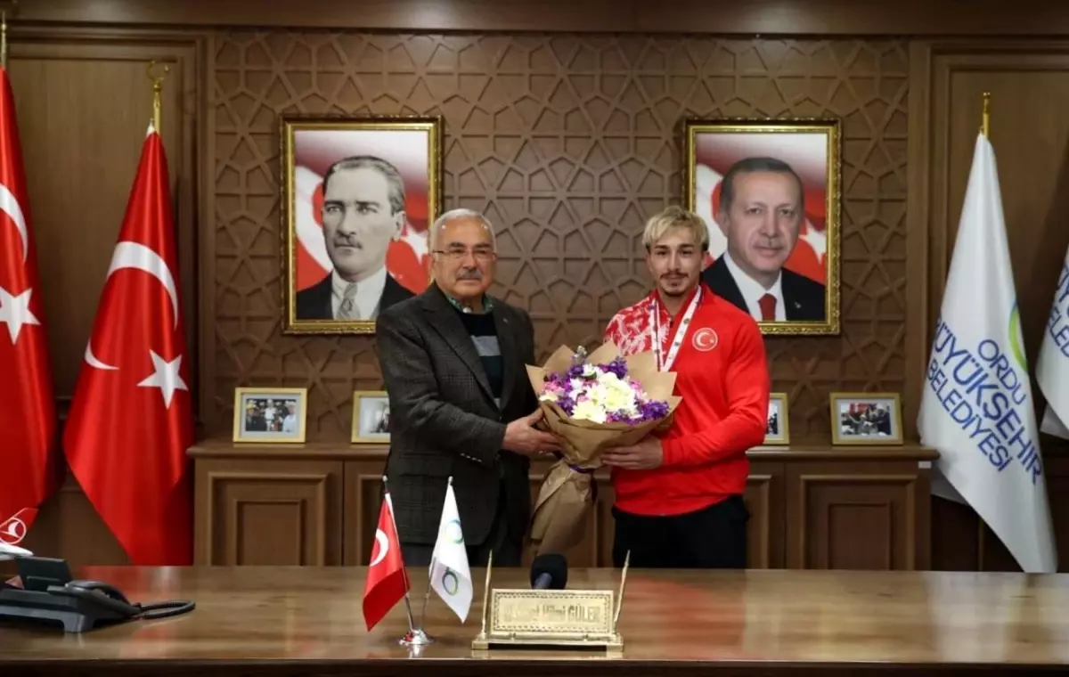 Yusuf Fehmi Genç Ordu\'da Coşkuyla Karşılandı