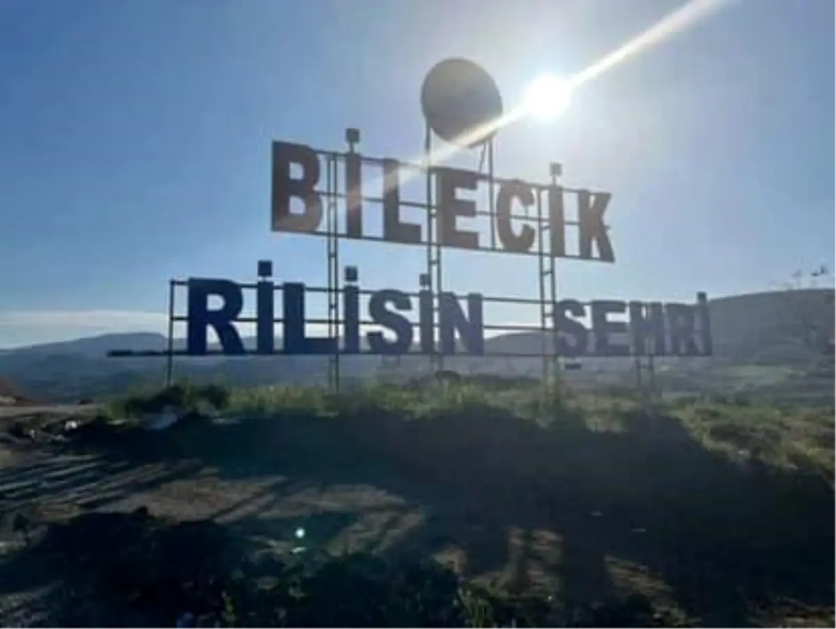 Diriliş Şehri Tabelası Tepki Çekti