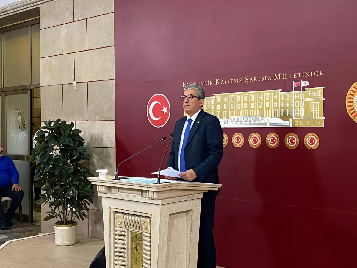 CHP\'den Ekonomik ve Deprem Ciddiyeti Vurgusu