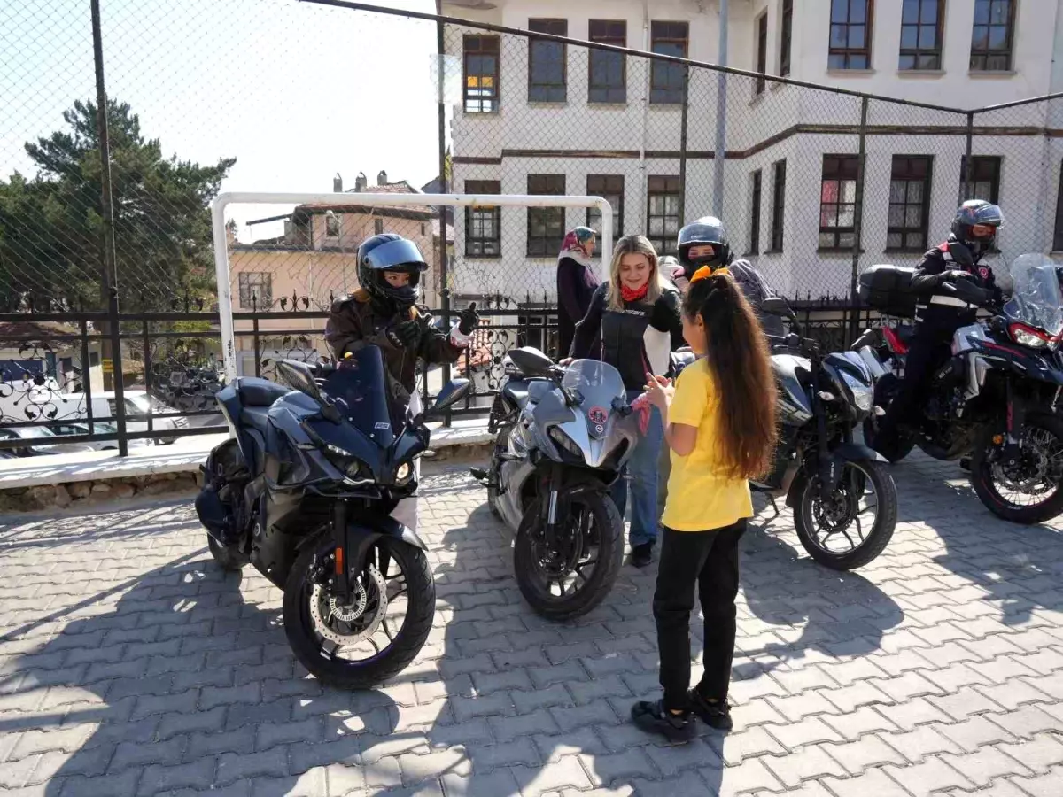 Kastamonu\'da Motosikletle Çocuk Bayramı Coşkusu
