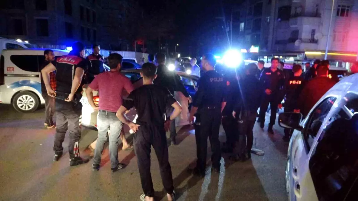 Malatya\'da Dürümcüde Bıçaklı Kavga