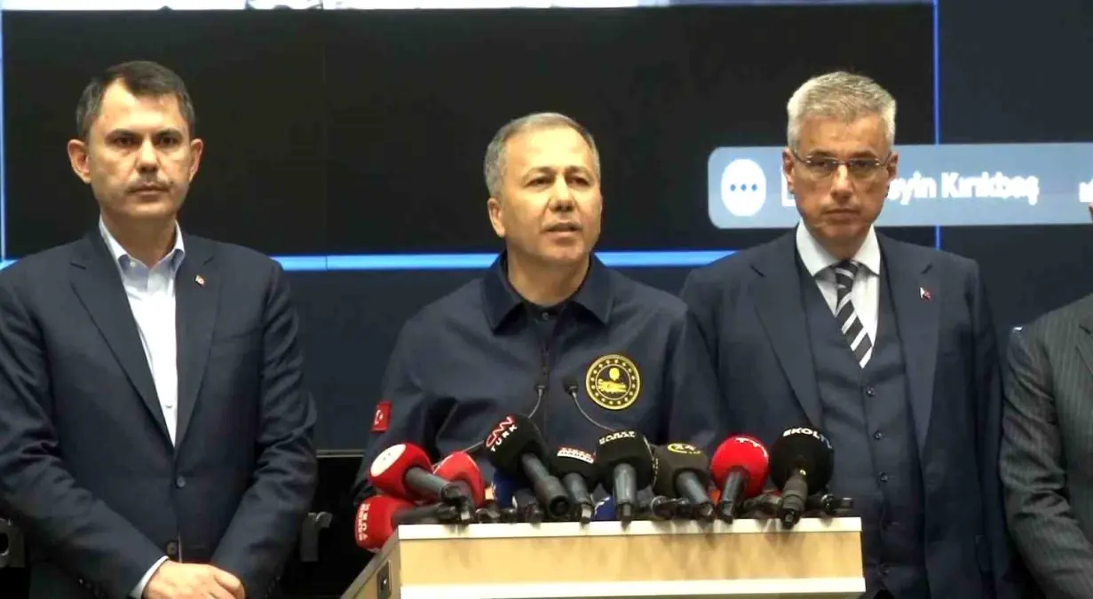 İstanbul\'da 6.2 Büyüklüğünde Deprem: Son Durum ve Tedbirler Açıklandı