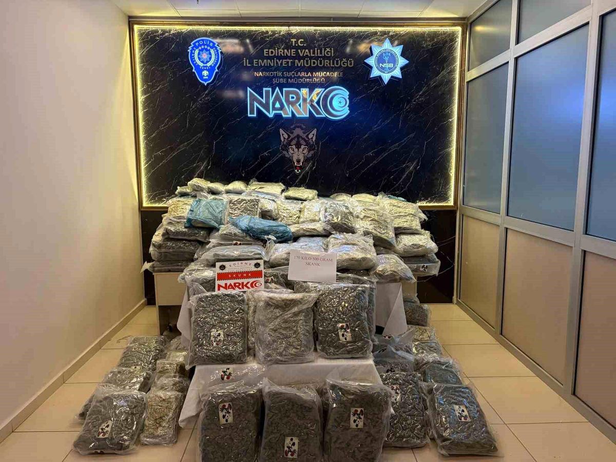 Edirne\'de Uyuşturucu Operasyonu: 171 Kg Ele Geçirildi