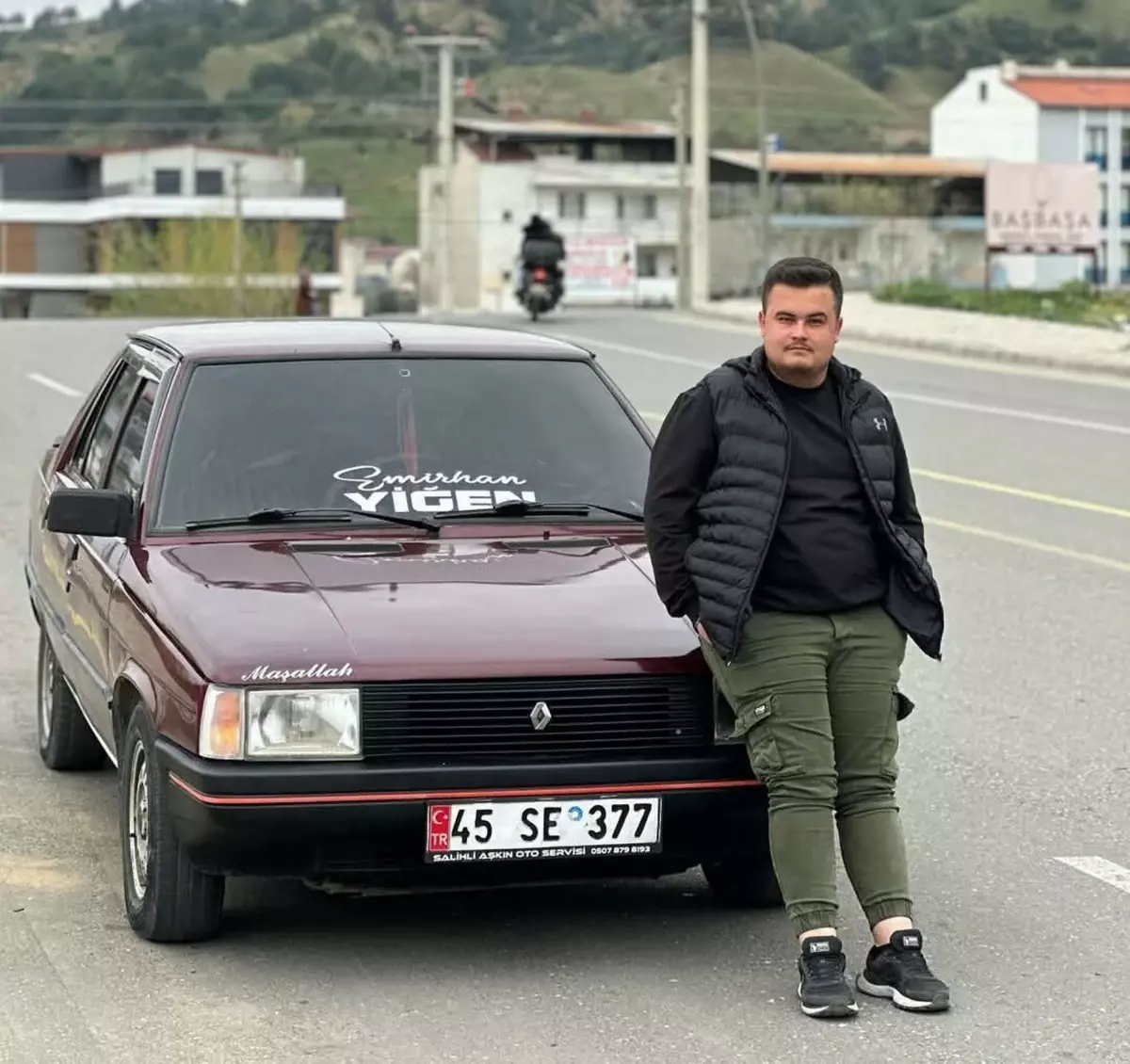 Manisa\'da Traktör Devrildi: Lise Öğrencisi Hayatını Kaybetti