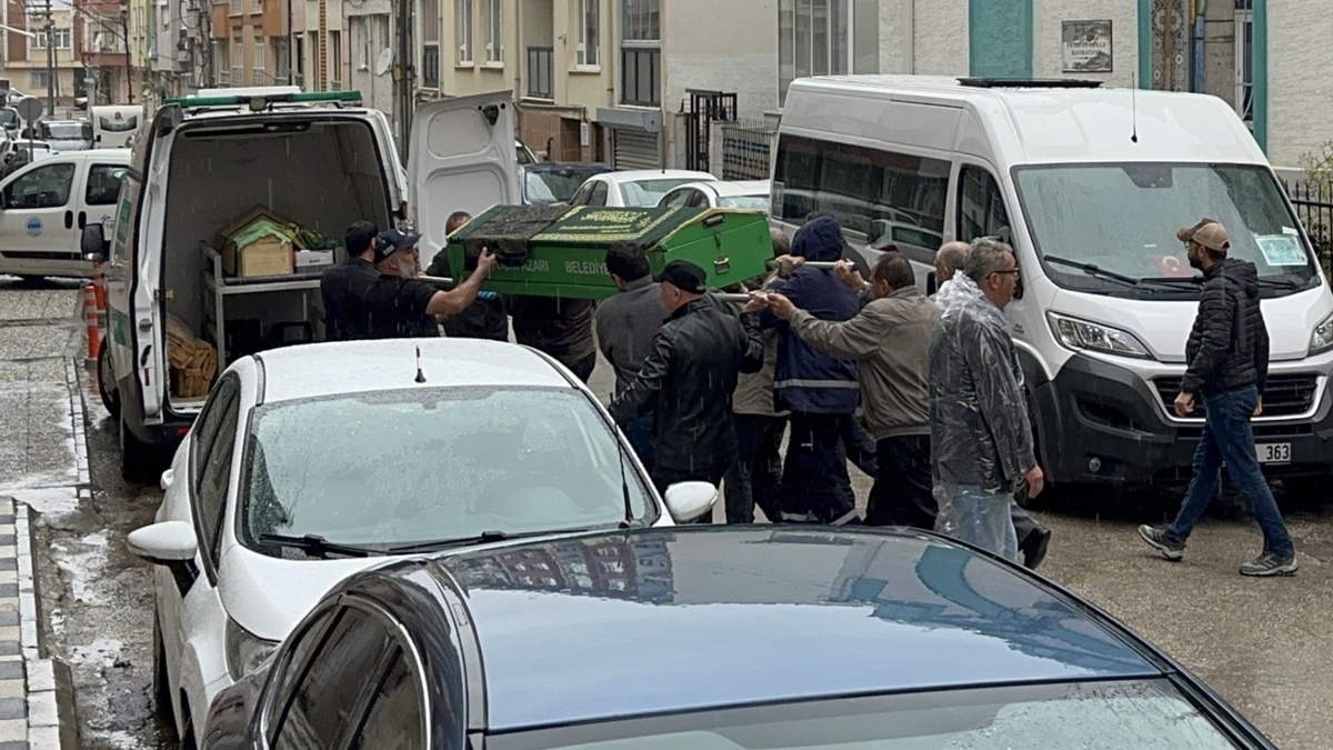 Yamaç Paraşütü Kazasında İki Genç Hayatını Kaybetti
