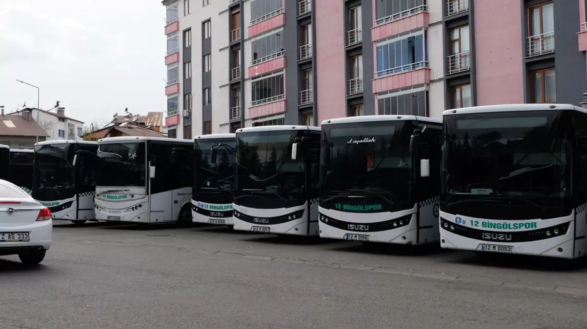 Boğa Saldırısında \'Erkeklik Kaçmakta\'!