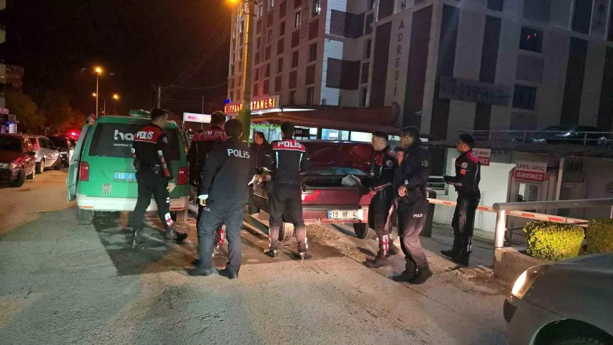 Çorum\'da Ehliyetsiz Sürücü Kovalamaca ile Yakalandı