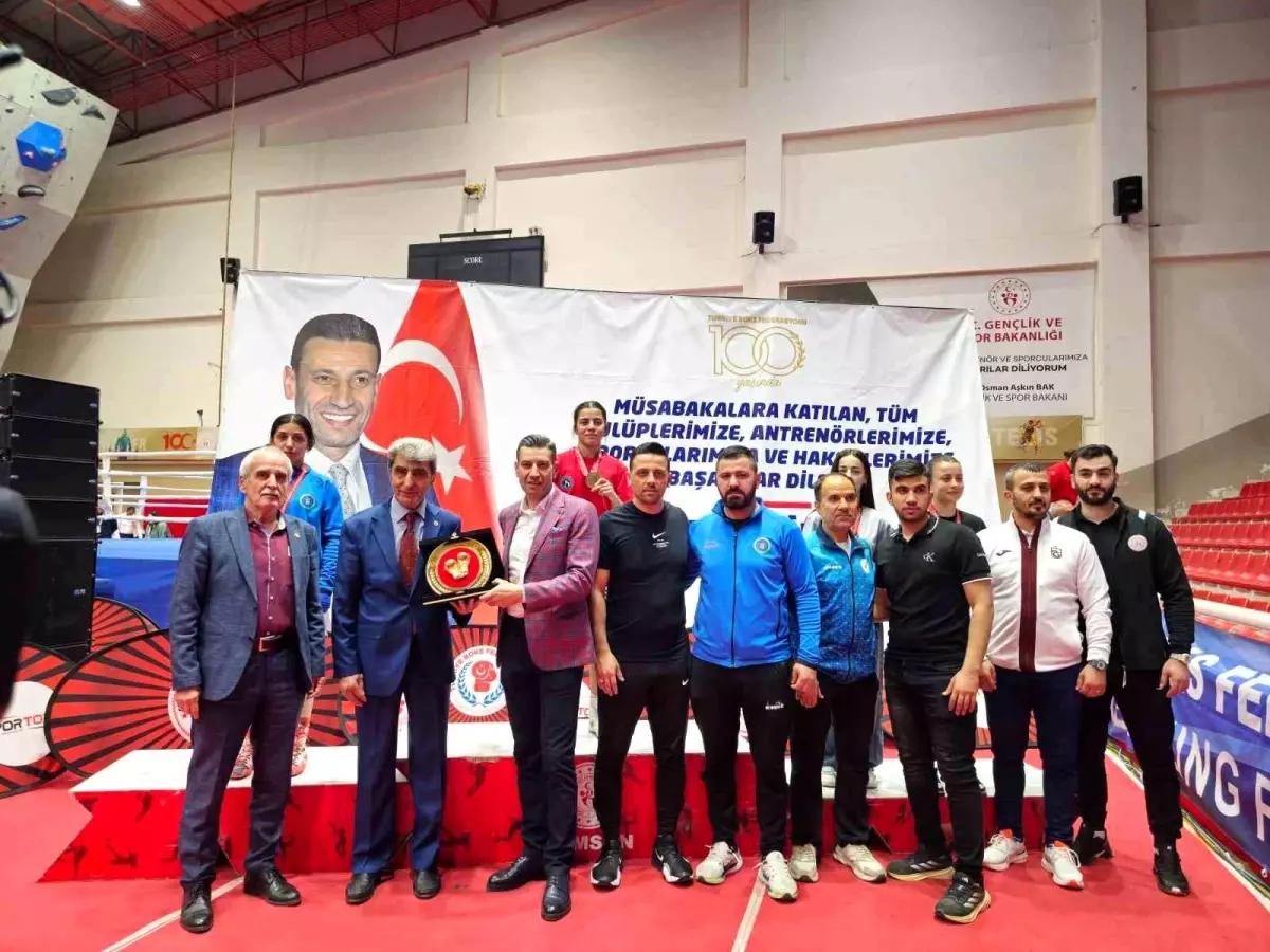 Aydınlı Boksör Simge Bekler, Dördüncü Kez Şampiyon