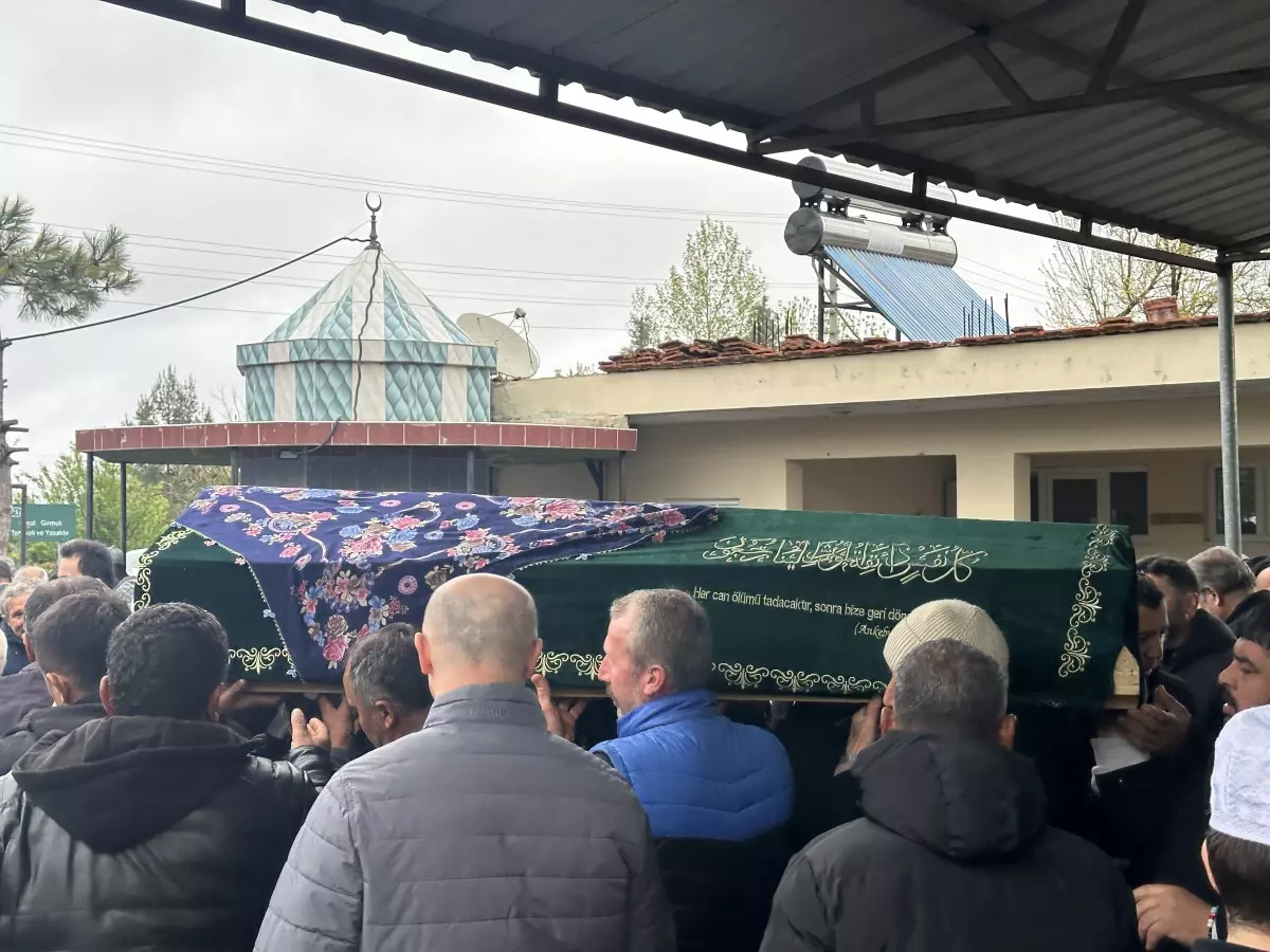 Alaçam\'da Şok Cinayet: Boşanma Aşamasındaki Eşini Vurdu