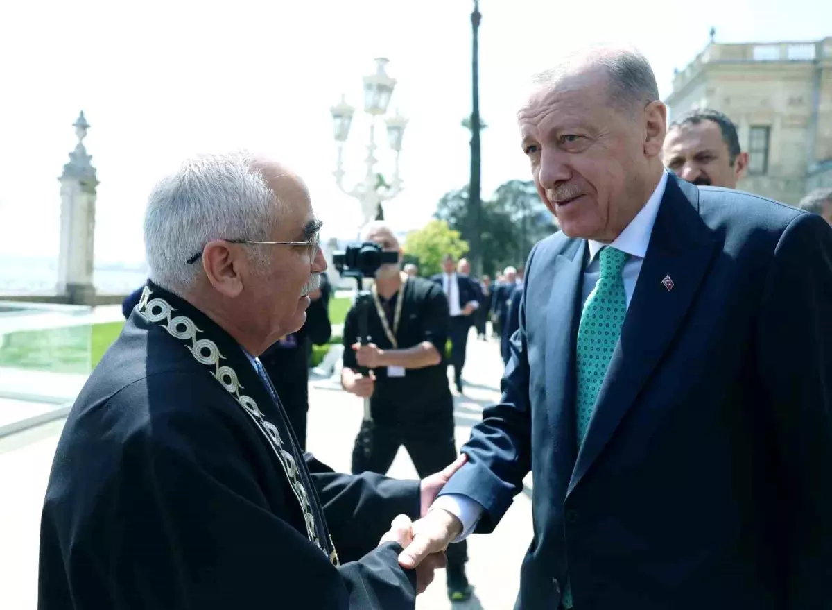 Cumhurbaşkanı Erdoğan, Anayasa Mahkemesi Başkanı Özkaya\'yı kabul etti